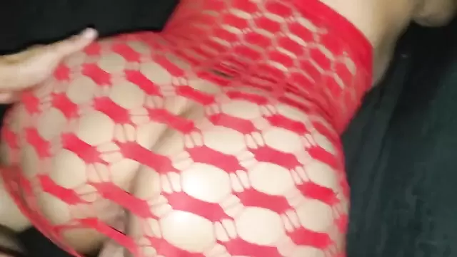 Fucking a Mexican girl in a red bodysuit